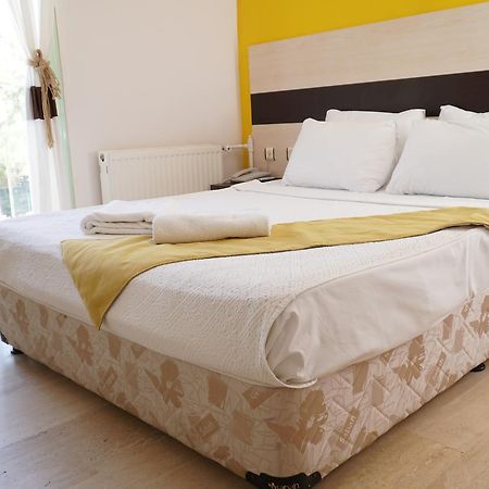 R+ Hotel By Rooms Cesme Bagian luar foto