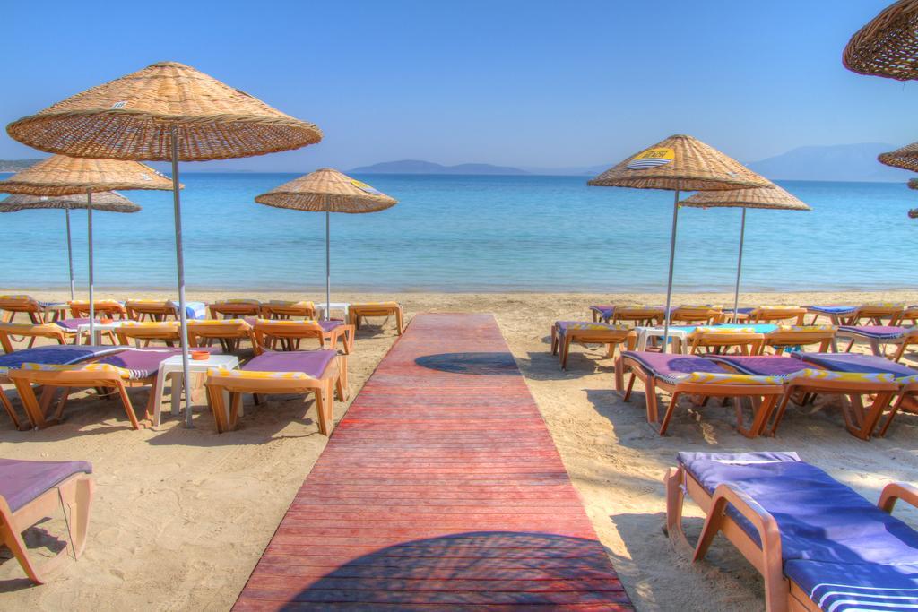 R+ Hotel By Rooms Cesme Bagian luar foto