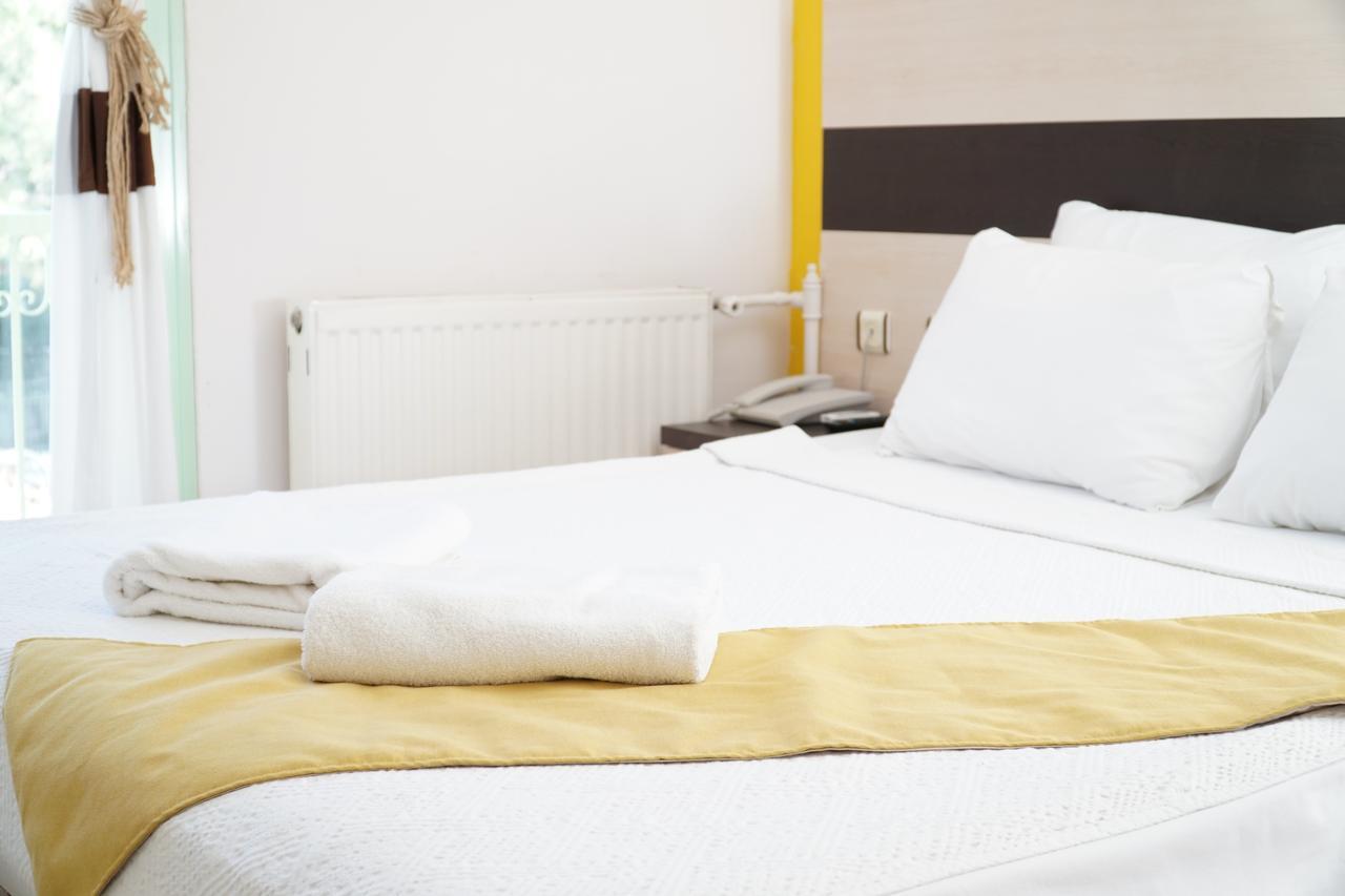 R+ Hotel By Rooms Cesme Bagian luar foto