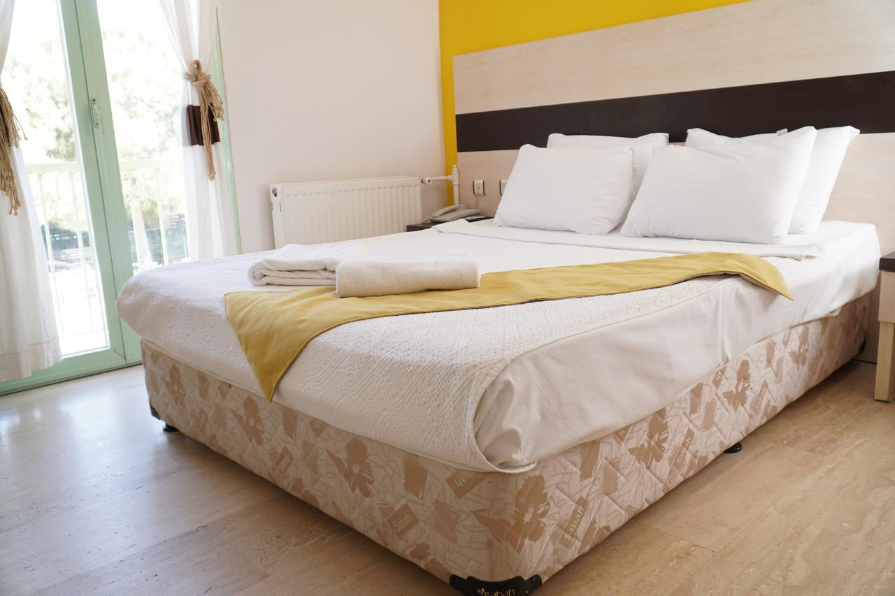 R+ Hotel By Rooms Cesme Bagian luar foto