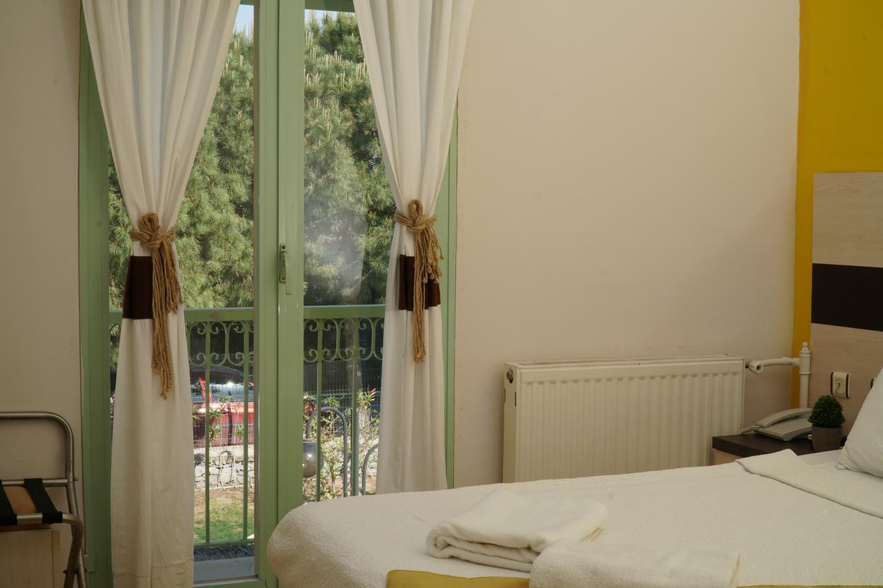 R+ Hotel By Rooms Cesme Bagian luar foto