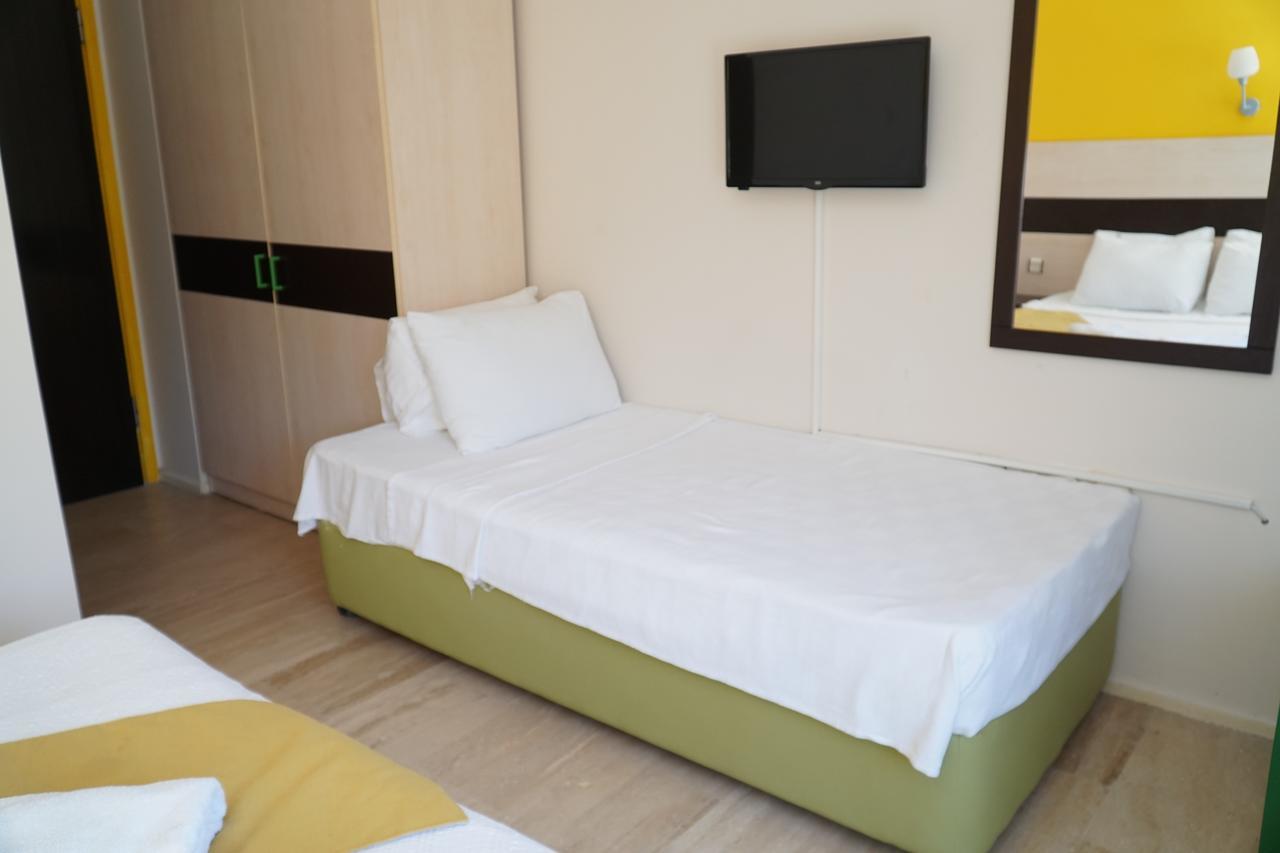 R+ Hotel By Rooms Cesme Bagian luar foto