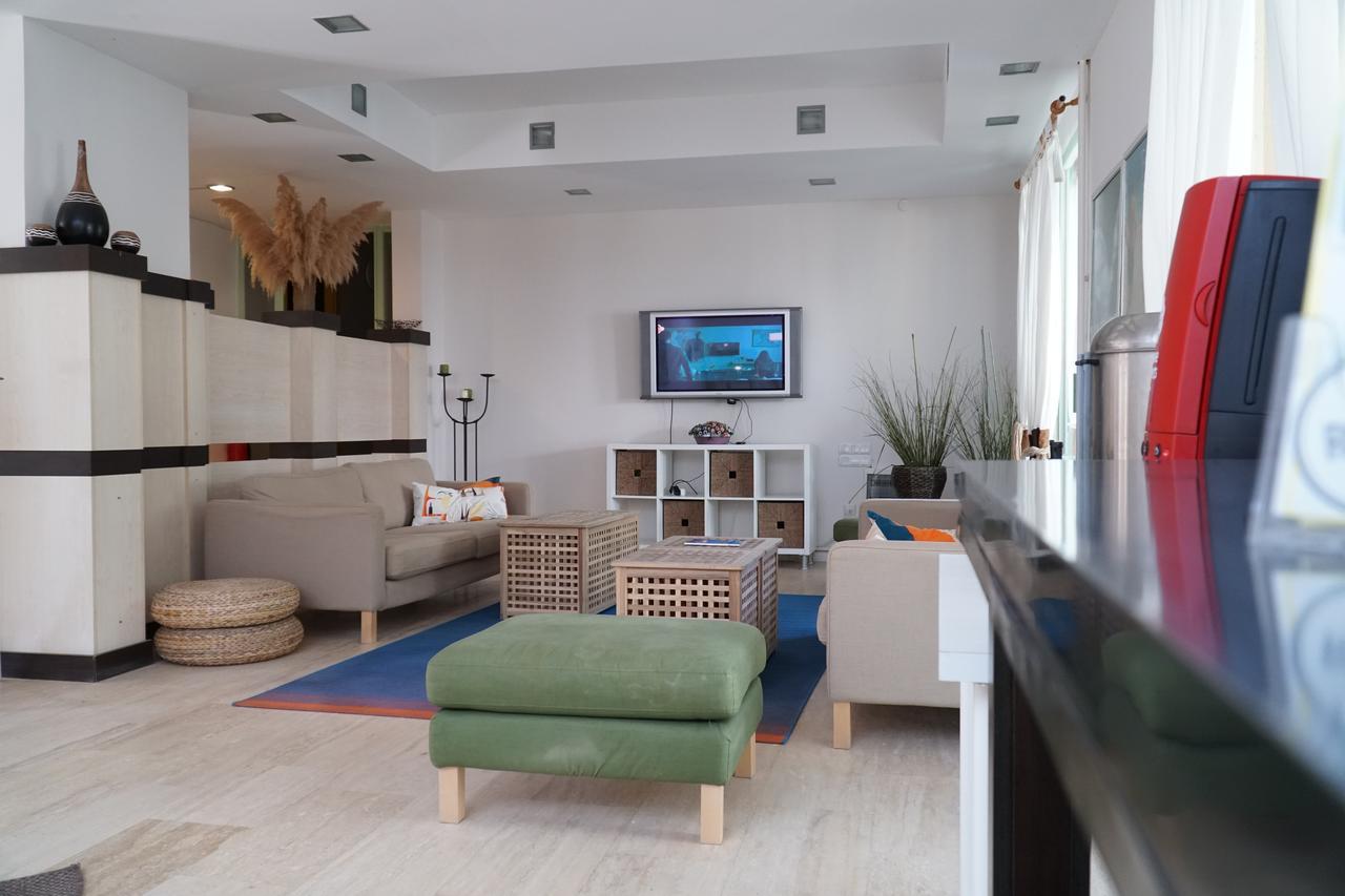 R+ Hotel By Rooms Cesme Bagian luar foto