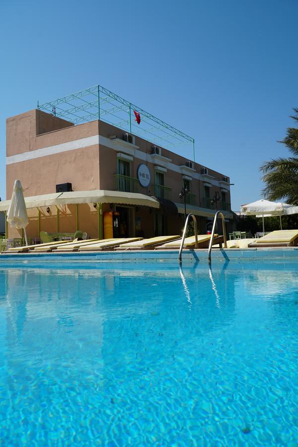 R+ Hotel By Rooms Cesme Bagian luar foto